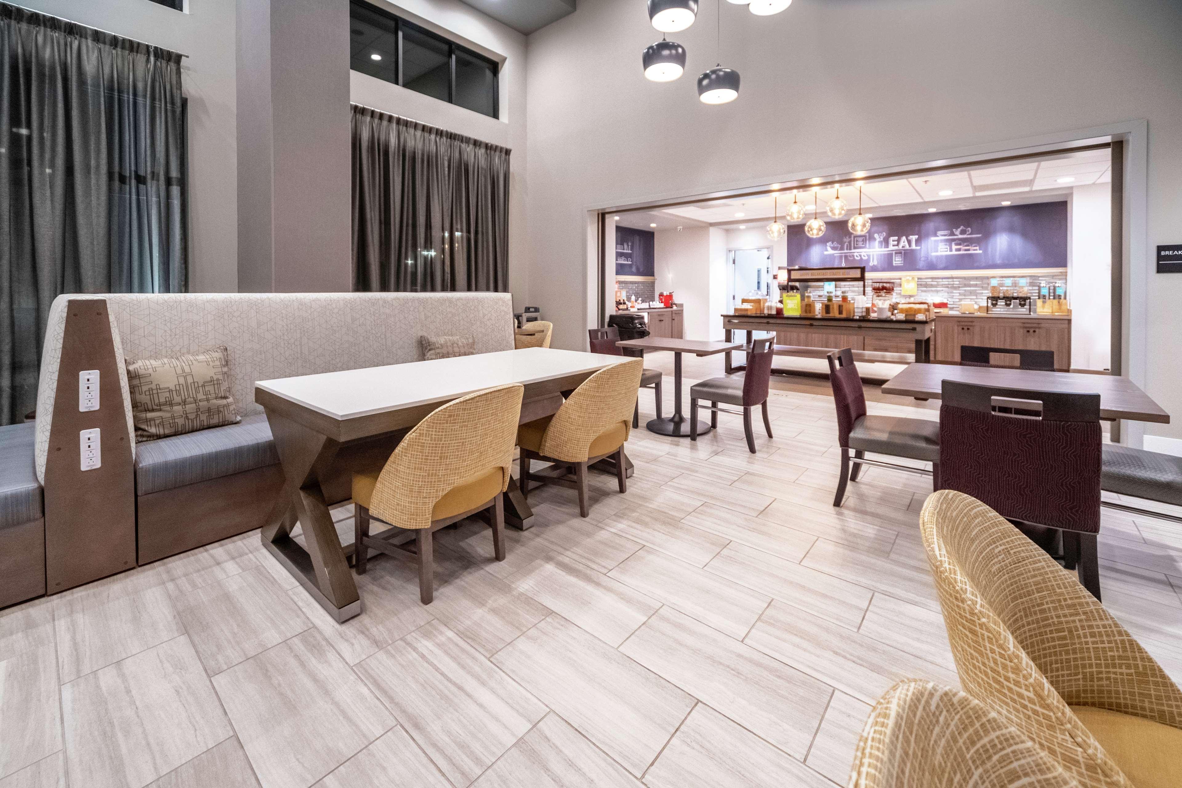 Hampton Inn & Suites Santa Maria Buitenkant foto