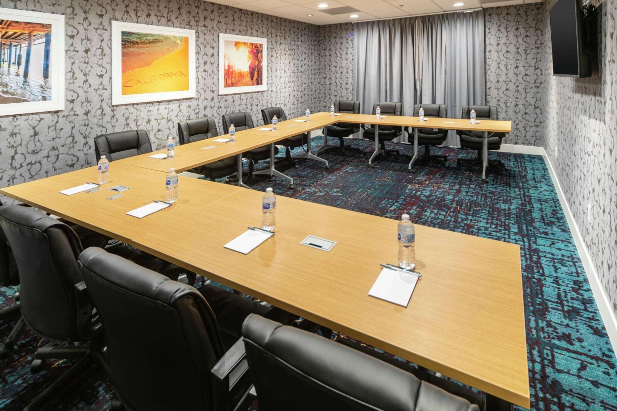 Hampton Inn & Suites Santa Maria Buitenkant foto