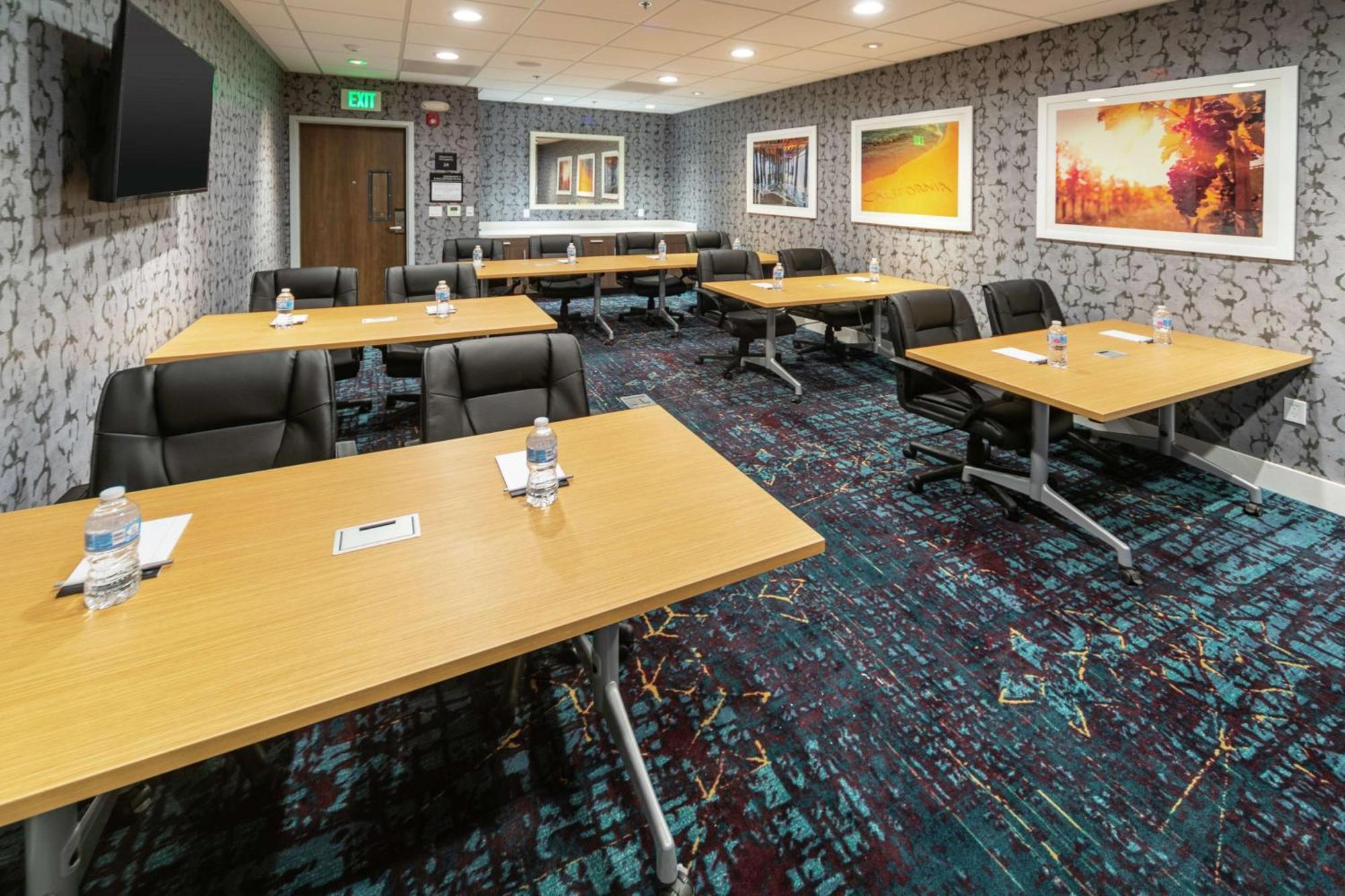 Hampton Inn & Suites Santa Maria Buitenkant foto